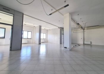 Ufficio Via Bona, 1, Pinerolo - foto 2