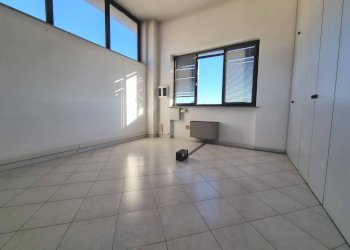 Ufficio Via Bona, 1, Pinerolo - foto 4