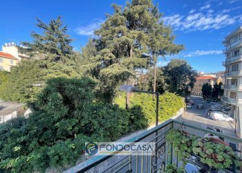 Quadrilocale Via Giovanni Servettaz, Savona - foto 2