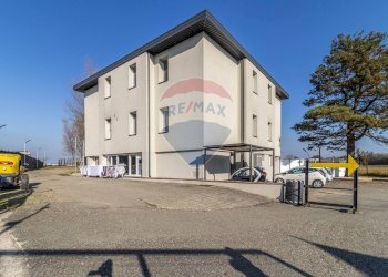 Locale Commerciale sp299, 600 
 S. Cuore - S. Martino, Novara - foto 12