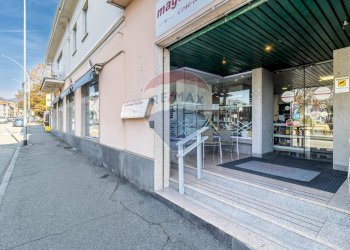 Locale Commerciale via f.lli Rosselli 
 Biella, BI, Biella - foto 5