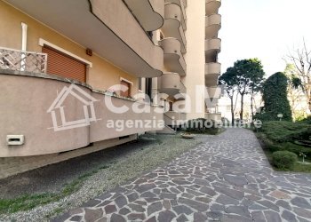 Quadrilocale viale Stelvio, Busto Arsizio - foto 3
