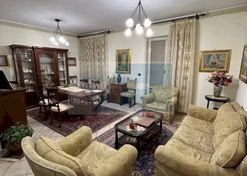 Four-room apartment Via Sofio Ferrero, Siracusa - photo 2