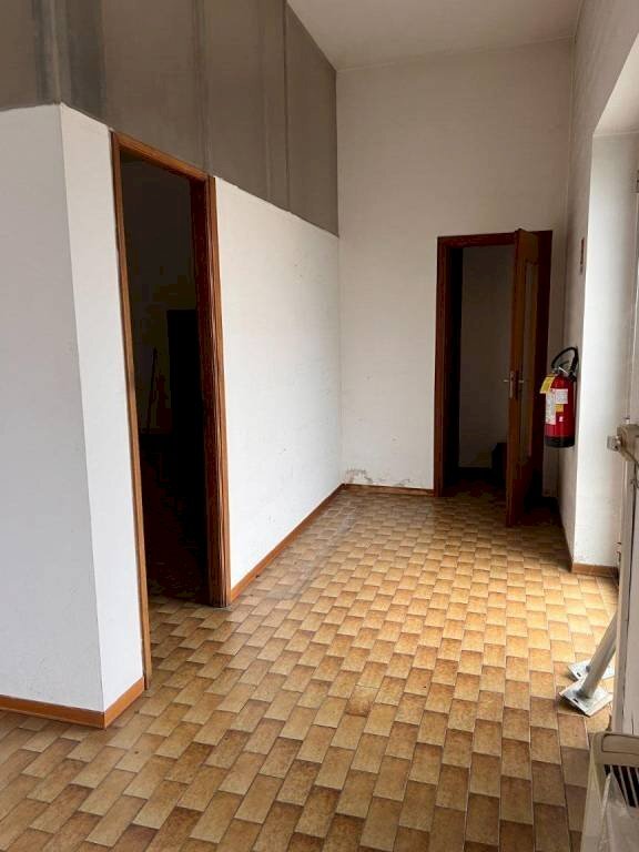 Negozio Castagnito - foto 3