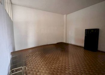 Negozio Castagnito - foto 4