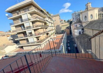 Quadrilocale Savona, Savona (zona Darsena) - foto 35