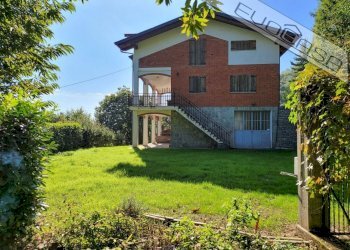 Casa indipendente Via Bergera snc, Bagnolo Piemonte - foto 1