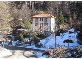 Facciata - Villa via Milano, Bee - foto 7