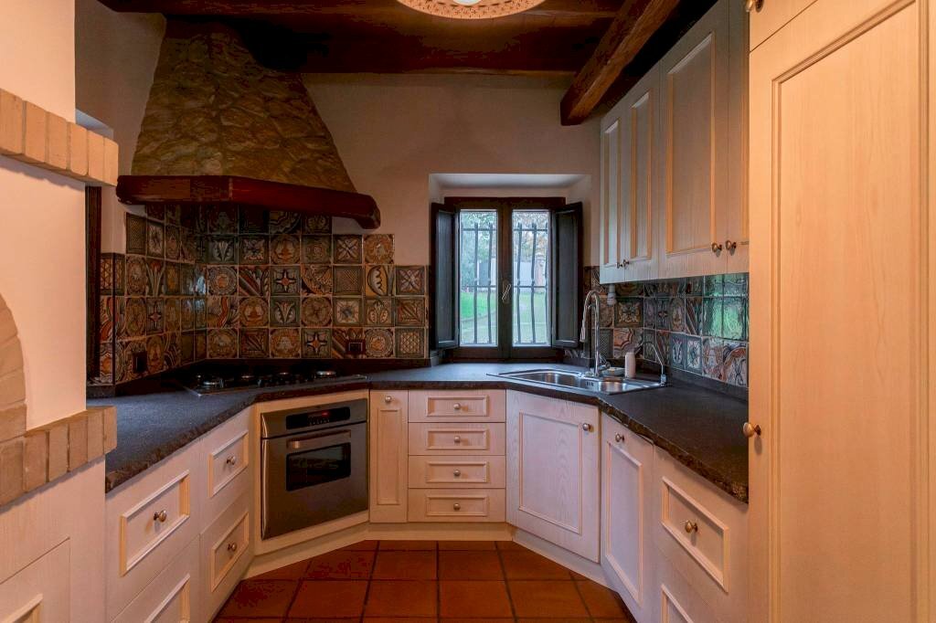 Cucina - Villa via Provinciale San Marino, 4967, Verucchio - foto 3