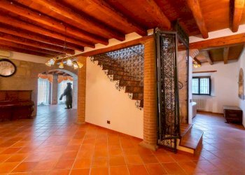 Stanza non arredata - Villa via Provinciale San Marino, 4967, Verucchio - foto 17