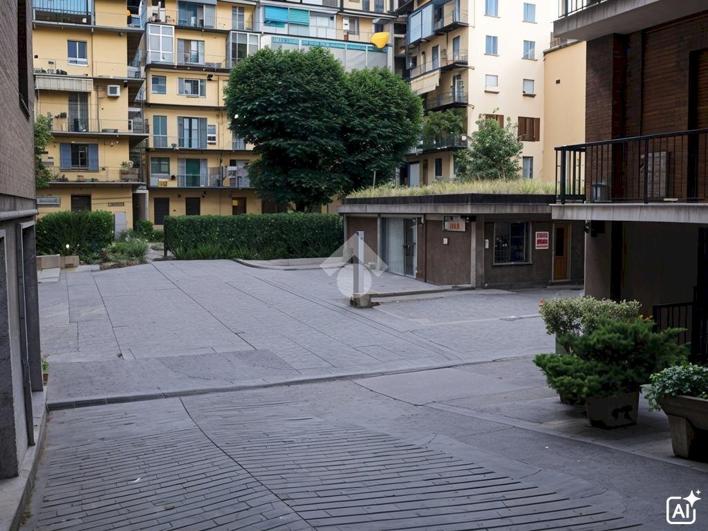 Box Via Tommaso Grossi, Torino (neighborhood San Salvario) - photo 3