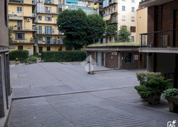Box Via Tommaso Grossi, Torino (zona San Salvario) - foto 3