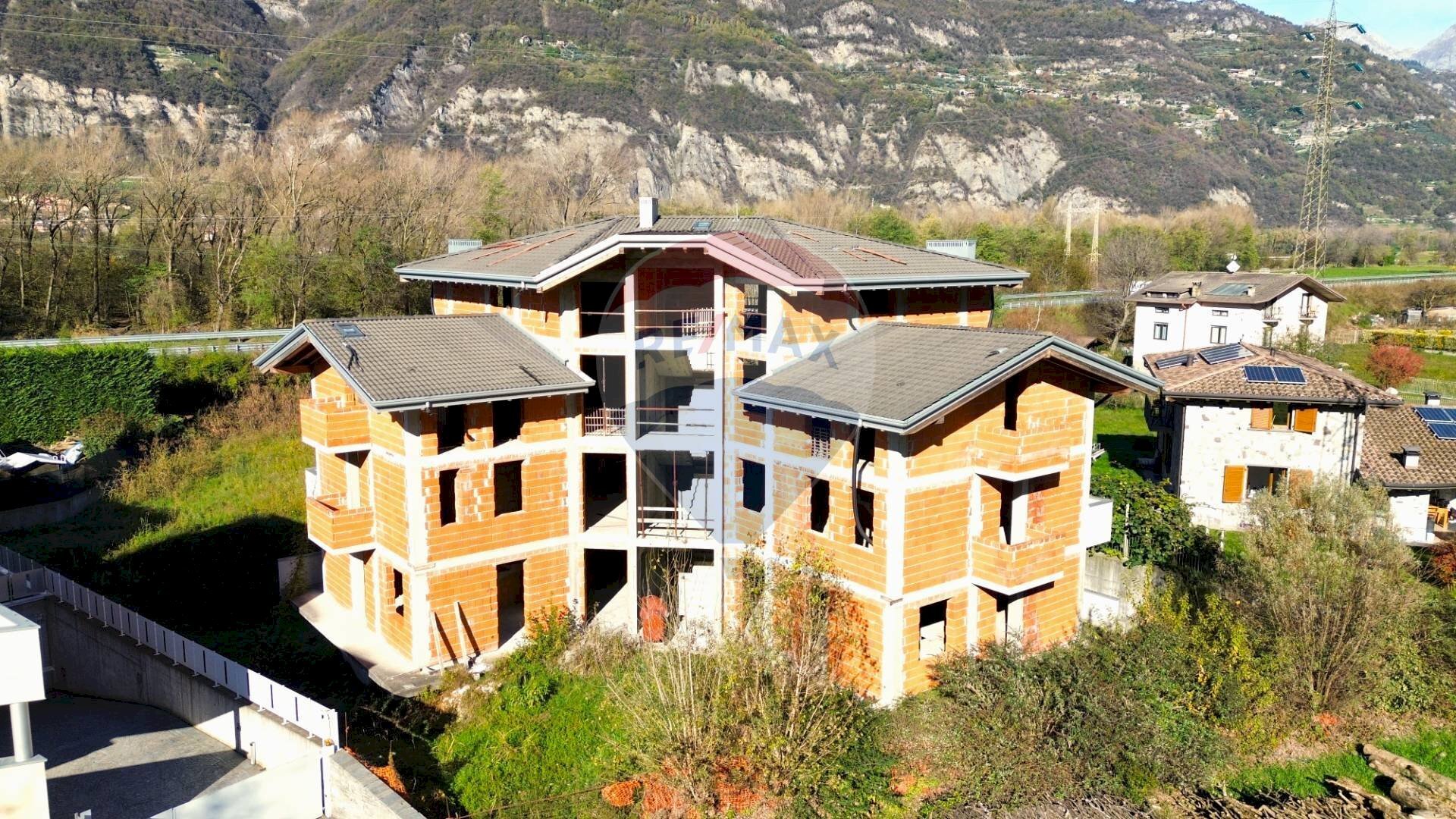 Rustic Esine - photo 2