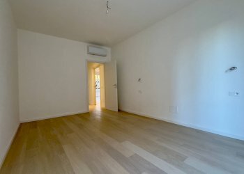 Three-room apartment Via Gianfranco Zuretti, Milano - photo 5