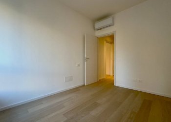 Three-room apartment Via Gianfranco Zuretti, Milano - photo 19