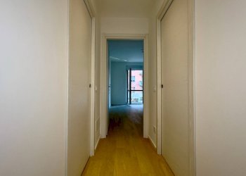 Three-room apartment Via Gianfranco Zuretti, Milano - photo 22