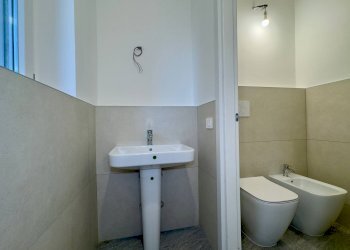 Three-room apartment Via Gianfranco Zuretti, Milano - photo 23