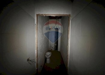 Bar - Tabacchi - Ricevitoria Via Calpurnio Pisone, Roma (zona Don Bosco) - foto 12