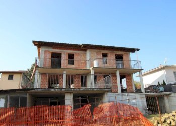 Facciata - Villa via Giovanni XXIII, Daverio - foto 1