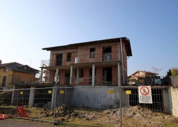 Facciata - Villa via Giovanni XXIII, Daverio - foto 12