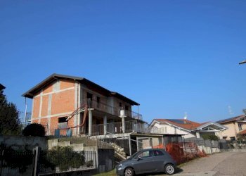 Facciata - Villa via Giovanni XXIII, Daverio - foto 35