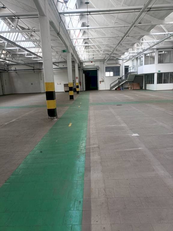 Interno non residenziale - Shed corso Grosseto, 76/6, Torino - photo 3