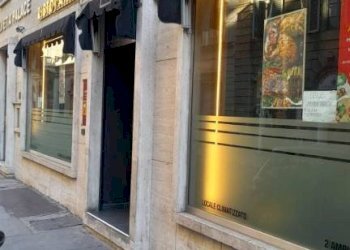 Zona - Shop via Arsenale, 41, Torino (neighborhood Centro) - photo 8