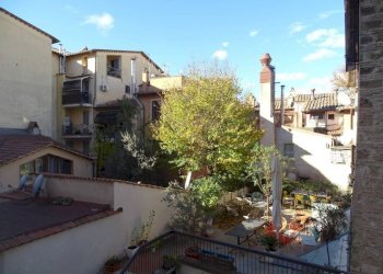 Three-room apartment Terni - photo 17