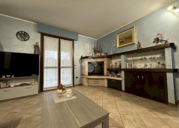 Villa Viale Quagliotti, Galliate - foto 3