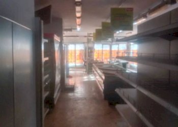 Interno non residenziale - Alimentari - Gastronomia viale del Mercato, Modena - foto 4