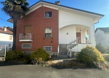 Facciata - Villa via Giuseppe Garibaldi, 4, Lagnasco - photo 6