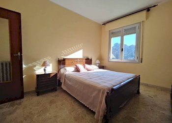 Camera da letto - Four-room apartment via Mora, Ceriana - photo 12