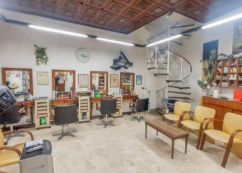 Interno non residenziale - Negozio via Fereggiano, Genova (zona Marassi) - foto 14