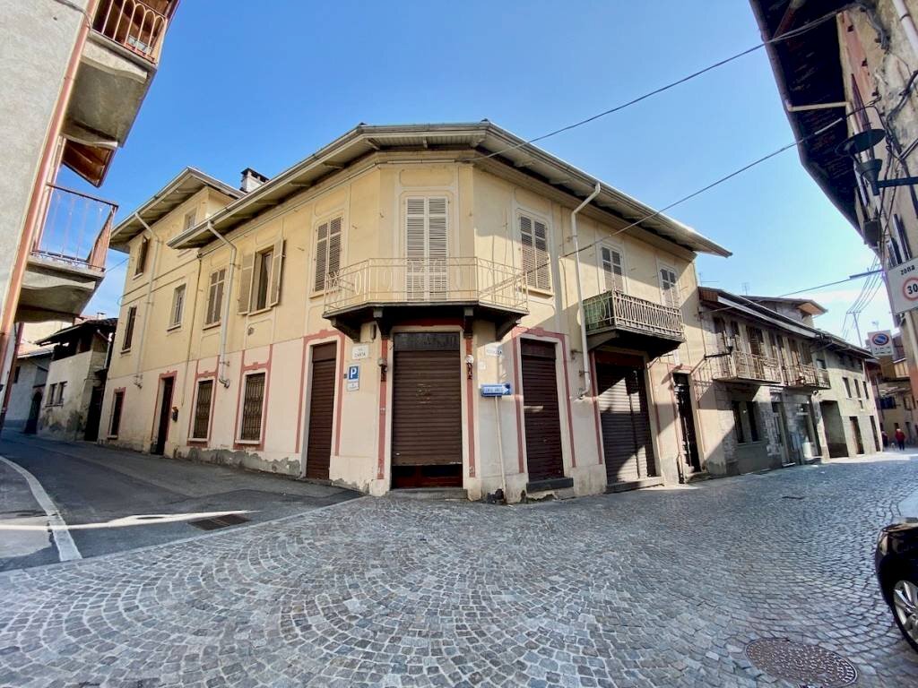 Facciata - Shop via Pietro Carta, 17, Biella - photo 1