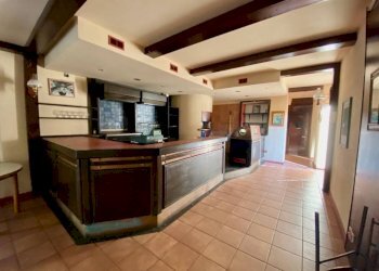 Ingresso - Shop via Pietro Carta, 17, Biella - photo 5