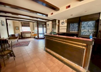 Ingresso - Shop via Pietro Carta, 17, Biella - photo 6