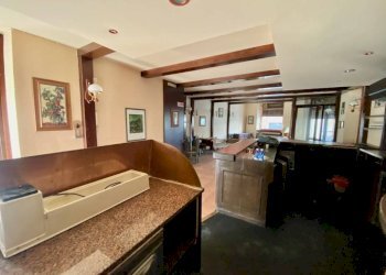 Ingresso - Shop via Pietro Carta, 17, Biella - photo 9