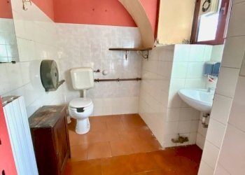 Bagno - Shop via Pietro Carta, 17, Biella - photo 23