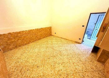 Stanza non arredata - Villa via Santa Croce, 83, Triggiano - foto 3