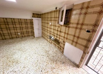 Stanza non arredata - Villa via Santa Croce, 83, Triggiano - foto 10