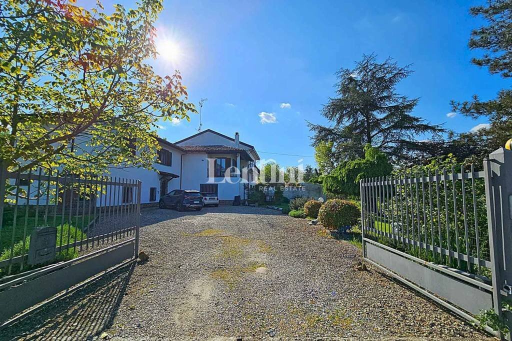Giardino - Villa strada Casale-Asti II, 17, San Giorgio Monferrato - foto 2