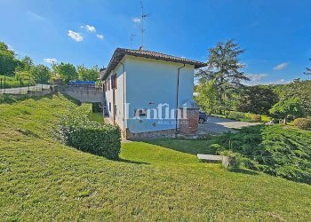 Giardino - Villa strada Casale-Asti II, 17, San Giorgio Monferrato - foto 3