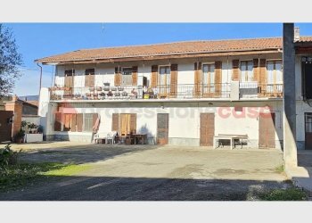 Quadrilocale via broglia, 9, Pinerolo - foto 1