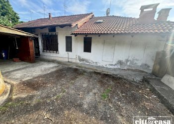 Semi-detached house Brozolo - photo 3