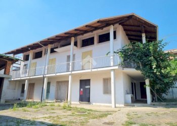 Independent house Via Costa, San Francesco al Campo - photo 1