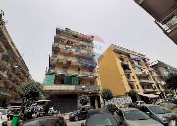 Trilocale Via Aniello Falcone, Casavatore - foto 3