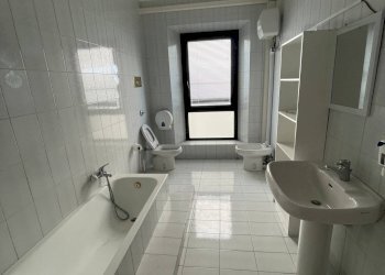 Ufficio Via Gabriele d'Annunzio, Pescara - foto 8