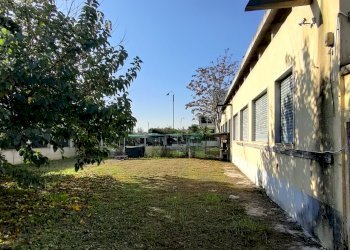 Basso fabbricato - Appartamento in Villa Via Redecesio, frazione Redecesio, Segrate - foto 40