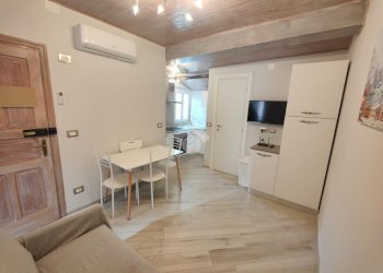 Bilocale Via stefano grosso, Albissola Marina - foto 1