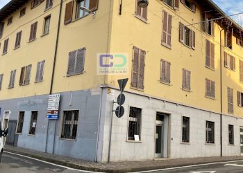 Locale Commerciale VITTORIO EMANUELE II, Brignano Gera d'Adda - foto 2